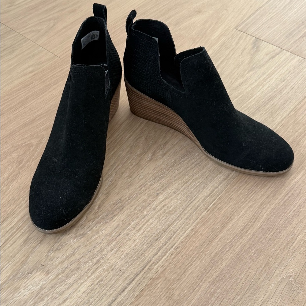 TOMS Kallie Wedge Booties – Black Suede – Women’s US 12